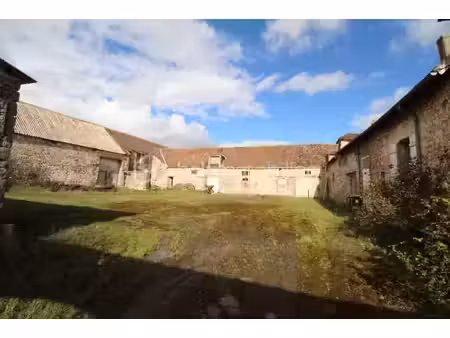 ferme de 913 m² à vanville