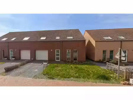 villa  3 chambres  basse énergie - 1050 €