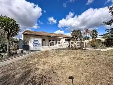 vente maison à moncoutant (79320) : à vendre / 183m² moncoutant