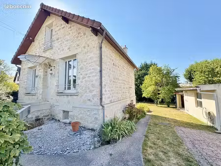 maison 5 pièces 106 m²