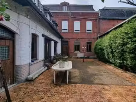 vente immeuble à flines-lez-raches (59148) : à vendre / flines-lez-raches