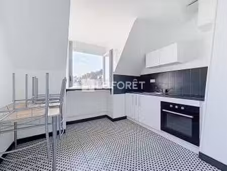 location appartement 3 pièces à elbeuf (76500) : à louer 3 pièces / 50m² elbeuf