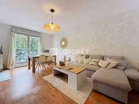 location appartement 3 pièces à elbeuf (76500) : à louer 3 pièces / 57m² elbeuf