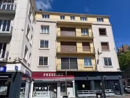 local pressing 80 m²