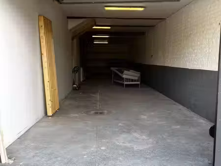 loue local de stockage deauville 125m2