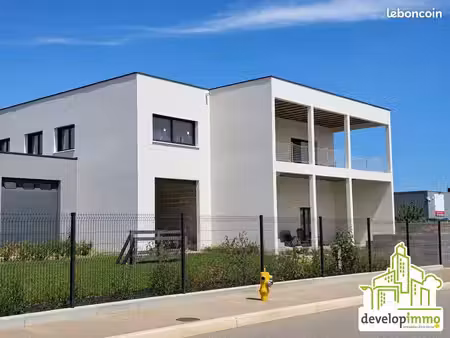 bureaux 235 m²