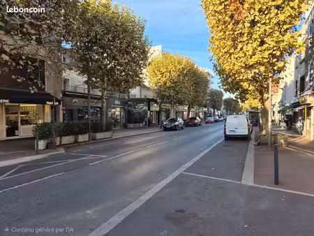 le perreux-sur-marne – pont-de-bry local commercial 31 m² – emplacement visible – faible l