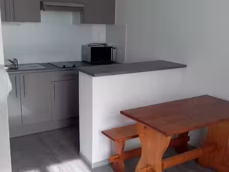 studio meublé libre proche de la gare