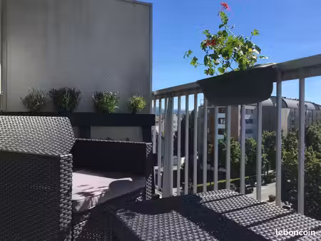 annecy t2 avec terrasse et stationnement