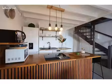 a vendre superbe duplex meublé et rénové vue mer le gosier