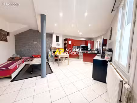 maison 7 pièces 136 m²