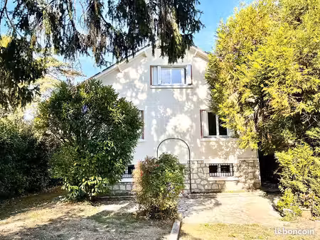 maison 7 pièces 157 m²