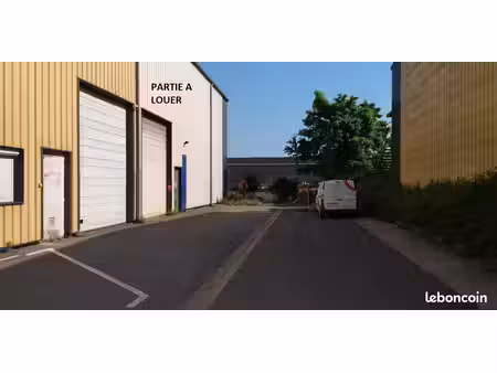 local d'activité 375 m² : entrepôt + bureaux