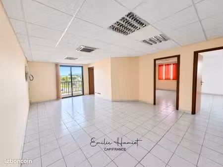 bureau 222 m²