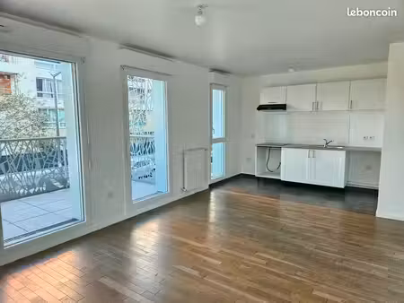 t2 de 46 74 m² avec balcon et parking