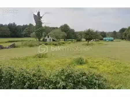 terrain 30 619 m² oriolles