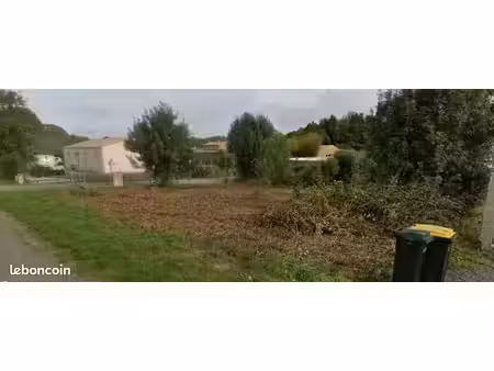 terrain 426 m² anais