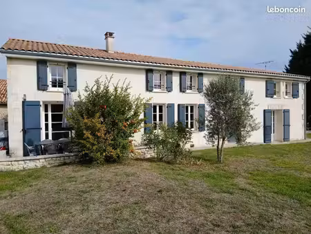 maison charentaise 186m2