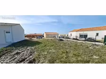 terrain 296 m² semussac