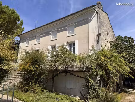 maison 5 pièces 136 m²