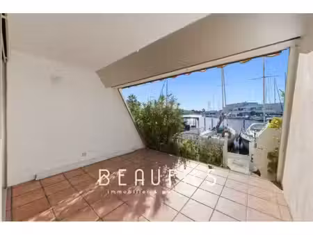 port camargue - marina duplex 79 84 m2 avec appontement 12 x