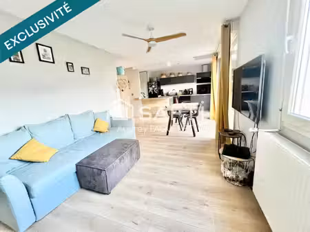 appartement t3 de 65m2 avec terrasse  cave et parking