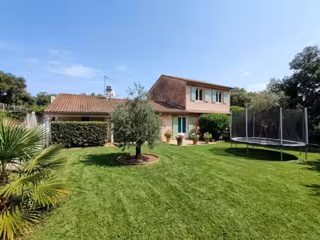 maison de 8 pièces de 170 m² à chamaret