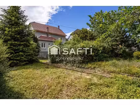 maison familiale 130 m2 à rénover  avec jardin clôt et garage