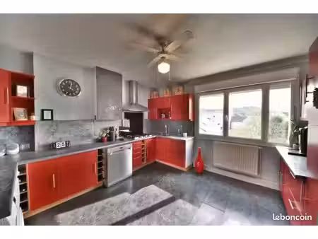 appartement 4 pièces - 100 m² - etage 2/2