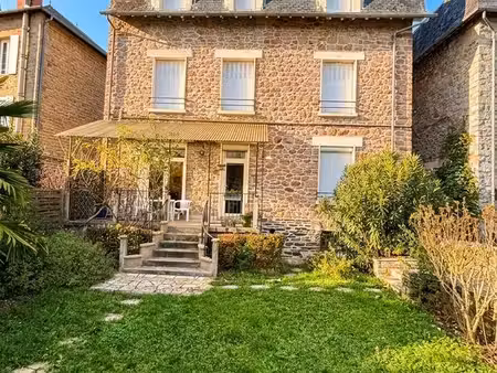 immeuble 18 pièces 360 m²