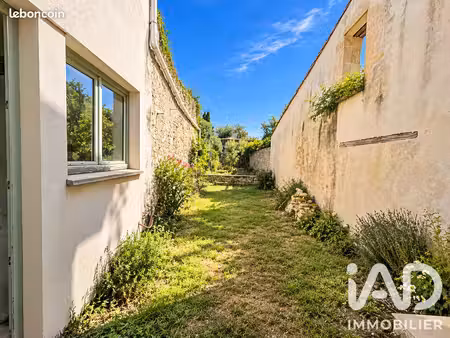 maison 2 pièces 106 m²