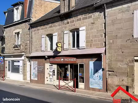 immeuble 208 m² larche