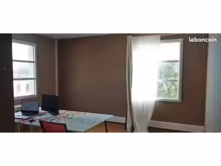 sous location bureau 15m² à partager