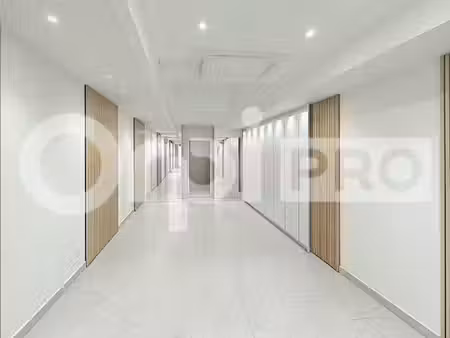 local commercial 59 m²