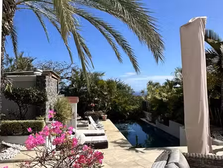 villa 5 pièces 160 m²