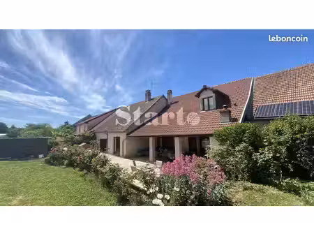 ferme 11 pièces 320 m²