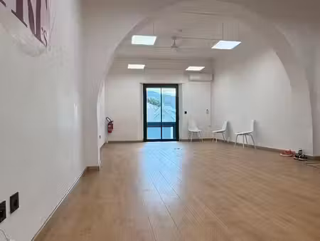 local commercial