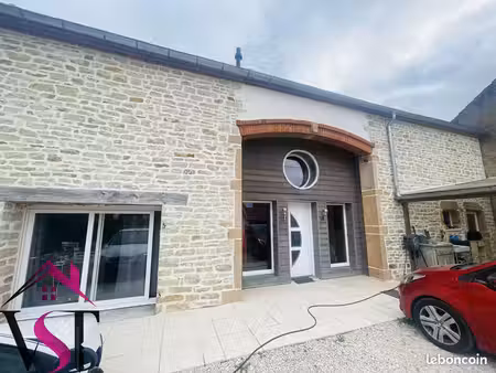 maison 8 pièces 240 m²