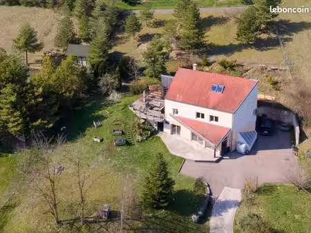 maison familiale avec belle vue dégagée