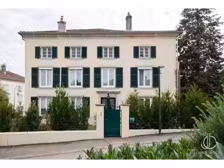 remoncourt - demeure de charme xviiie siècle -10 pièces jardin et piscine