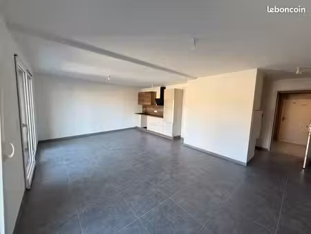 appartement t3 - 70m2 - grande terrasse