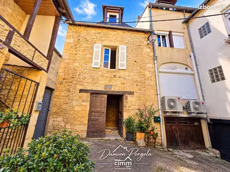 immeuble 6 pièces 140 m²