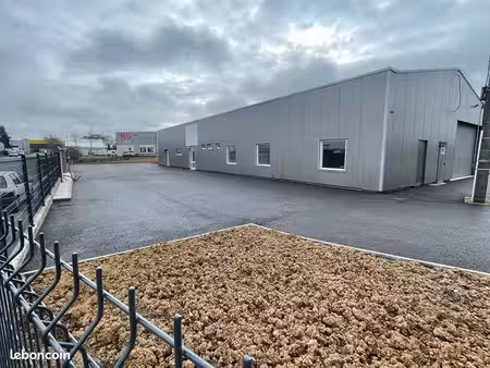 local 450 m² lamballe armor