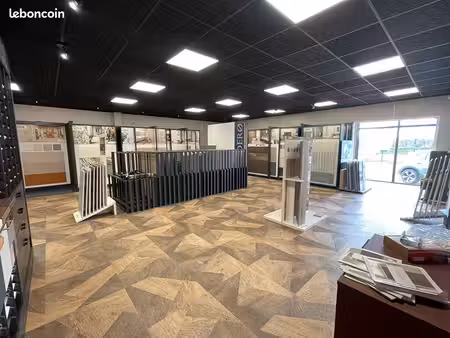 local commercial 400 m² saint agathon