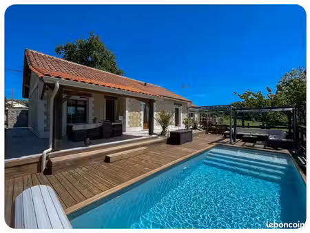 maison rénovée 4 chambres avec piscine