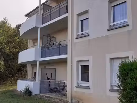 appartement 2 pièces 47m2 à louer (530/mois  charges comprises) à sarlat (24)