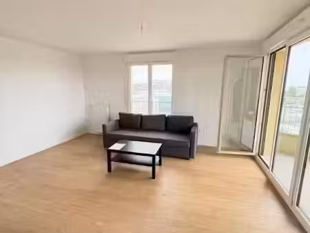 location meublée appartement 2 pièces 67.67 m² à la courneuve (93120)  1 250 €
