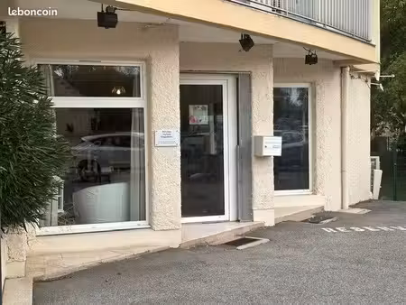 local bureaux à louer