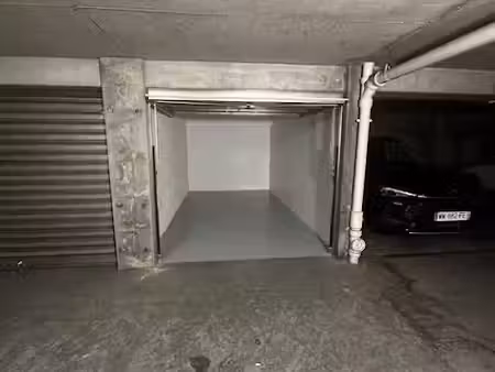 location parking 12 m² à neuilly-sur-seine (92200)  175 €