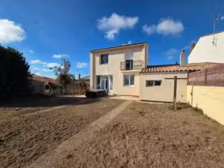 vente maison à aizenay (85190) : à vendre / 75m² aizenay